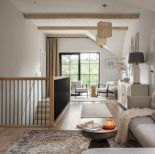 poddasze styl modern farmhouse