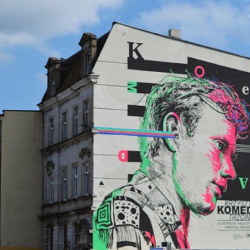 Mural Krzysztof Komedy w Ostrowie Wielkopolskim