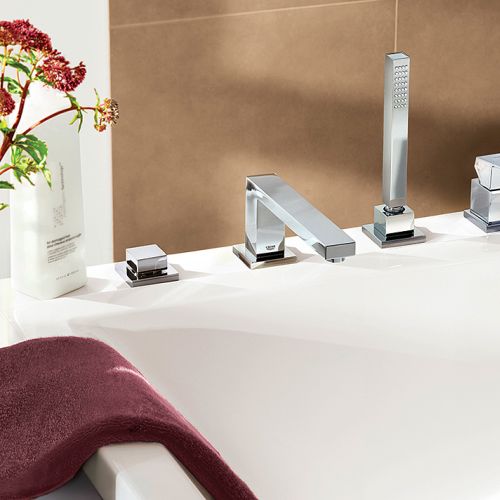 Bateria wannowa Eurocube za 2700 zł, grohe