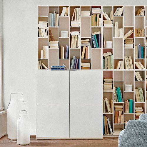 BOOK LOOK, lakierowany na wysoki połysk, 3075 euro, LIGNE ROSET, galeria-wnetrza.pl