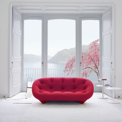 PLOUM, kombinacja dwóch tkanin z ultraelastyczną pianką poliuretanową, LIGNE ROSET, ligne-roset.com