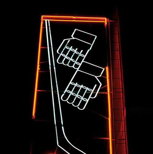 Warszawski neon, lata 70. Reklamy neonowe